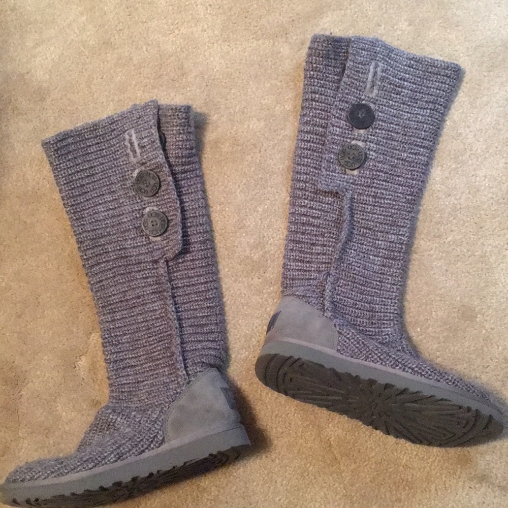 Gray cardigan Uggs size 7